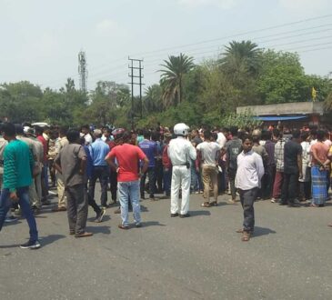 Asansol में पिकअप वैन की चपेट में आने से बच्चे की मौत, नेशनल हाईवे जाम कर प्रदर्शन 