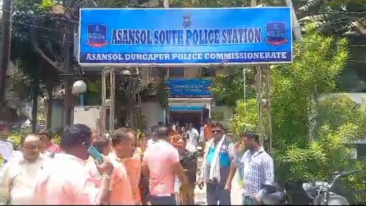 आसनसोल में मंदिर के पास निर्माण को लेकर महिलाओं पहुंची थाना, कार्रवाई की मांग 
