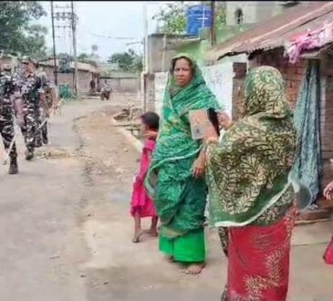   Durgapur के जेमुआ पंचायत इलाके में केंद्रीय अर्धसैनिक बल के जवानों ने किया रूट मार्च